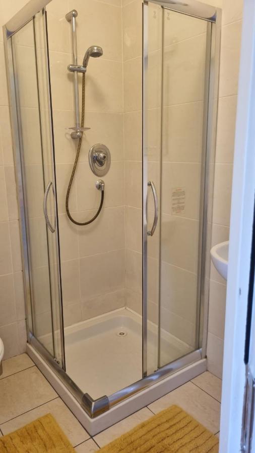 קנמארה 2 Bedroomed Ground Floor Apartment מראה חיצוני תמונה